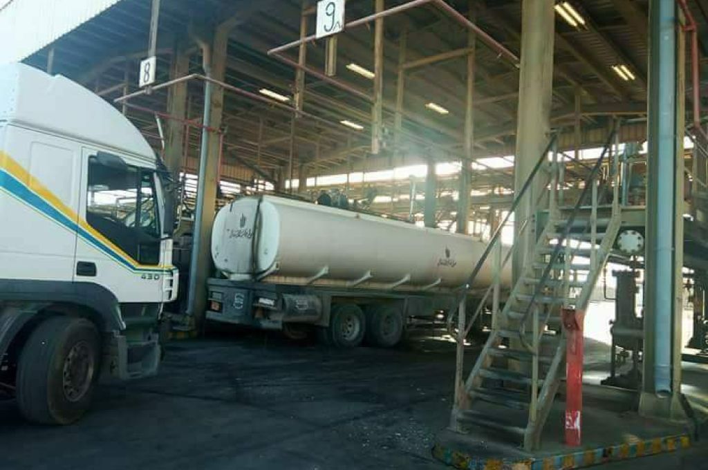 مباشرة توزيع الوقود على المحطات من قبل مستودع مصراته النفطي