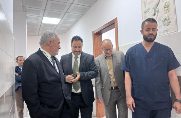 "الكبير" يبحث مع السفير الأمريكي تطوير بيان الإيراد والإنفاق العام في هيئته الجديدة