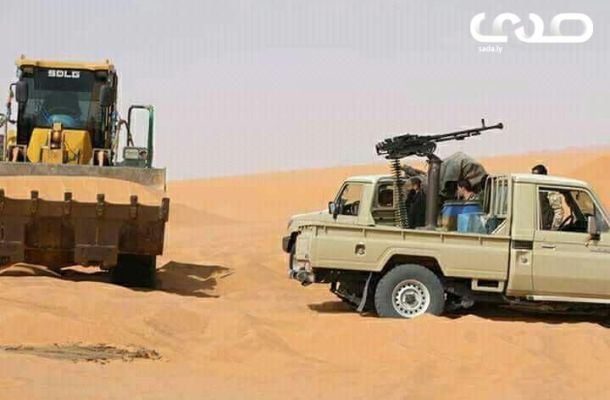 بلدية عين زارة تستلم عدد من سيارات الاسعاف