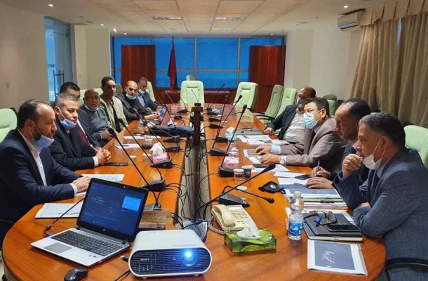 نقابة شركة الواحة ترد على الوطنية للنفط بشأن اقتحام مقرها بطرابلس