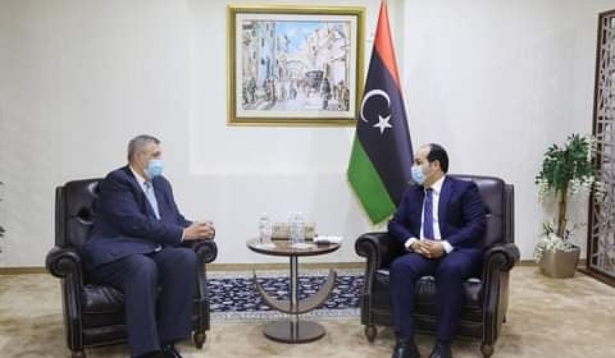 معيتيق يلتقي مبعوث الأمم المتحدة لمناقشة توحيد المؤسسات و استقرار ليبيا