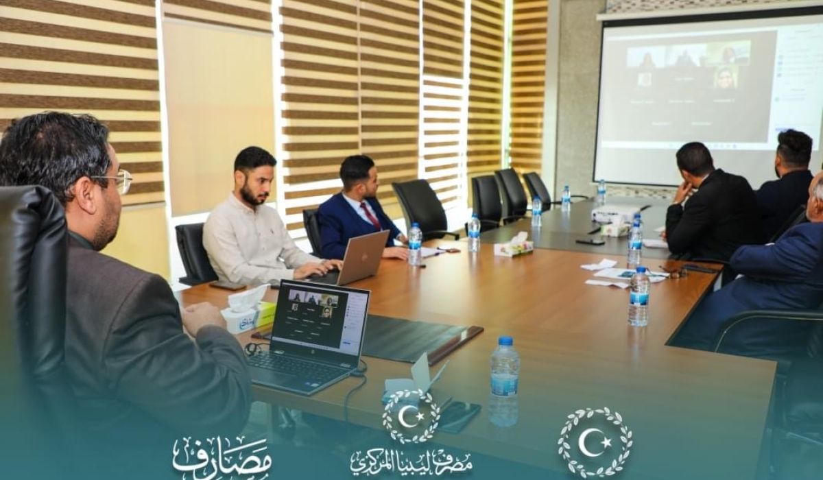 وحدة المشروعات الصغرى والمتوسطة تنظم ورشة عمل حول التمويل الرقمي وإدارة المخاطر