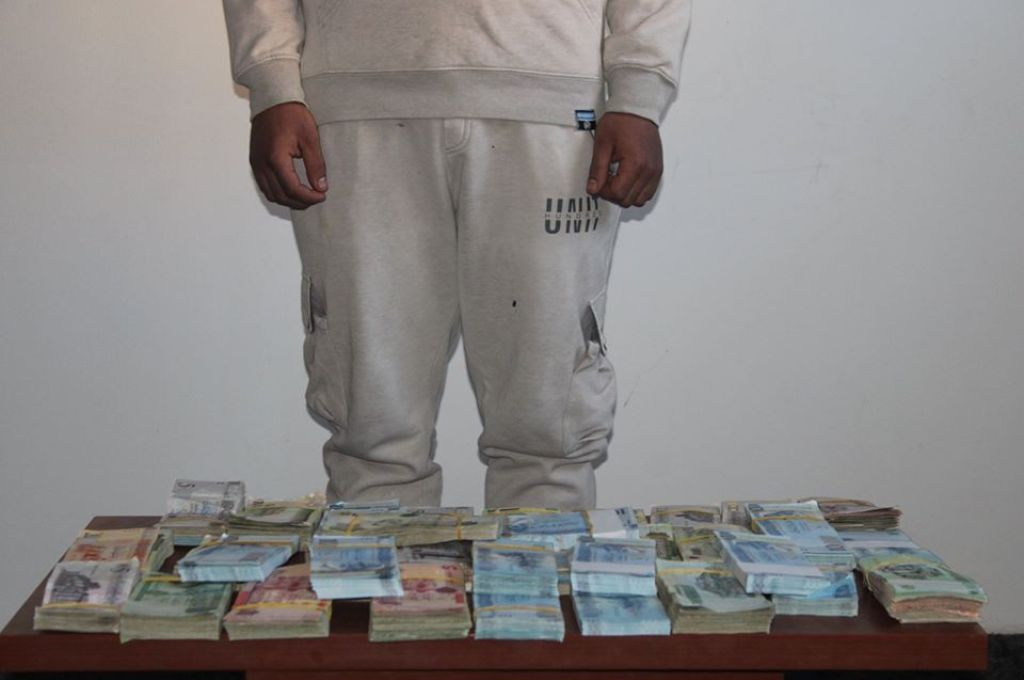 الدولار يواصل ارتفاعه بالسوق الموازي