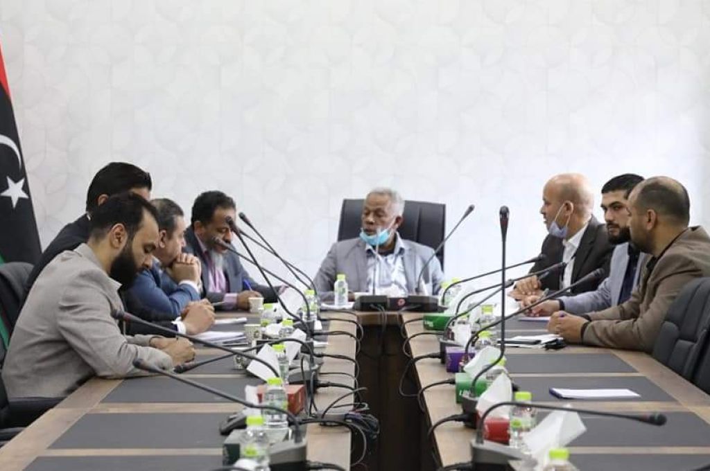الحكم المحلي تعقد اجتماع تشاوري لمناقشة تعزيز دعم المشروعات الصغرى والمتوسطة وريادة الأعمال بالبلديات