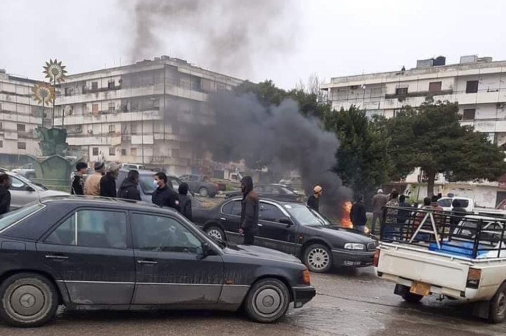 بعد تقليص عدد ساعات حظر التجول.. "الاحيمر" يصدر تعليماته بفتح المصارف التجارية بالمنطقة الشرقية