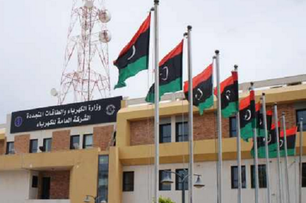 القابضة للاتصالات تقدم مساعدات مادية للمتضررين ببلدية أبو سليم
