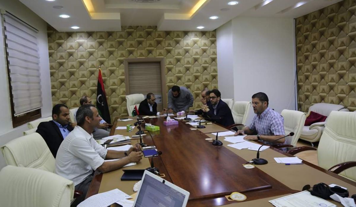 لجنة الطوارئ تناقش أزمة الوقود بالمنطقة الغربية والجنوبية وتشكل لجنة لإدارة أزمة الوقود