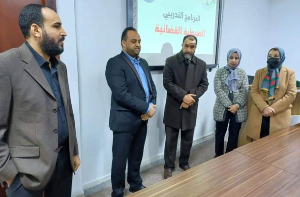"المؤسسة" توضح سبب توقف صادارت في بعض الموانئ النفطية