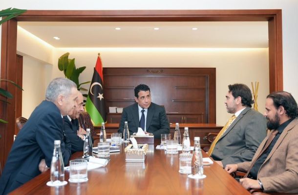 خاص.. المصرف المركزي يخاطب المصارف التجارية بالتواصل مع إدارة الإصدار لتزويد احتياجاتهم من السيولة النقدية