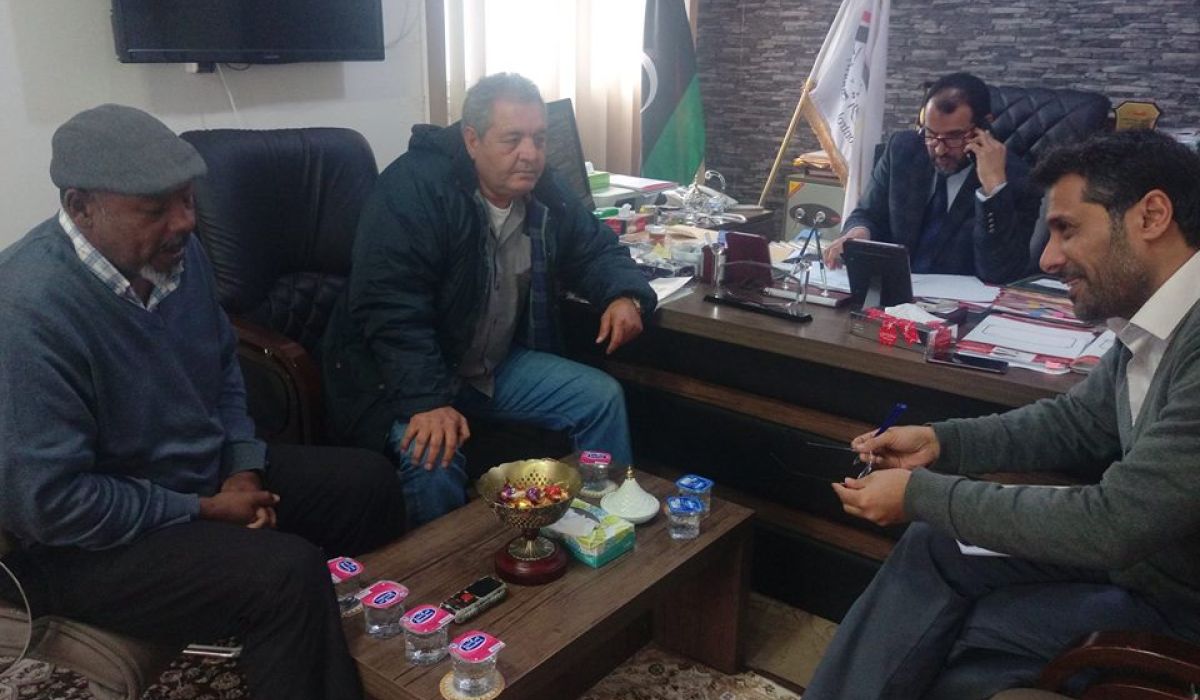 الحاسي يناقش مع نقابة عمّال شركة الإسمنت الليبية بنغازي مشاكل العاملين بالشركة