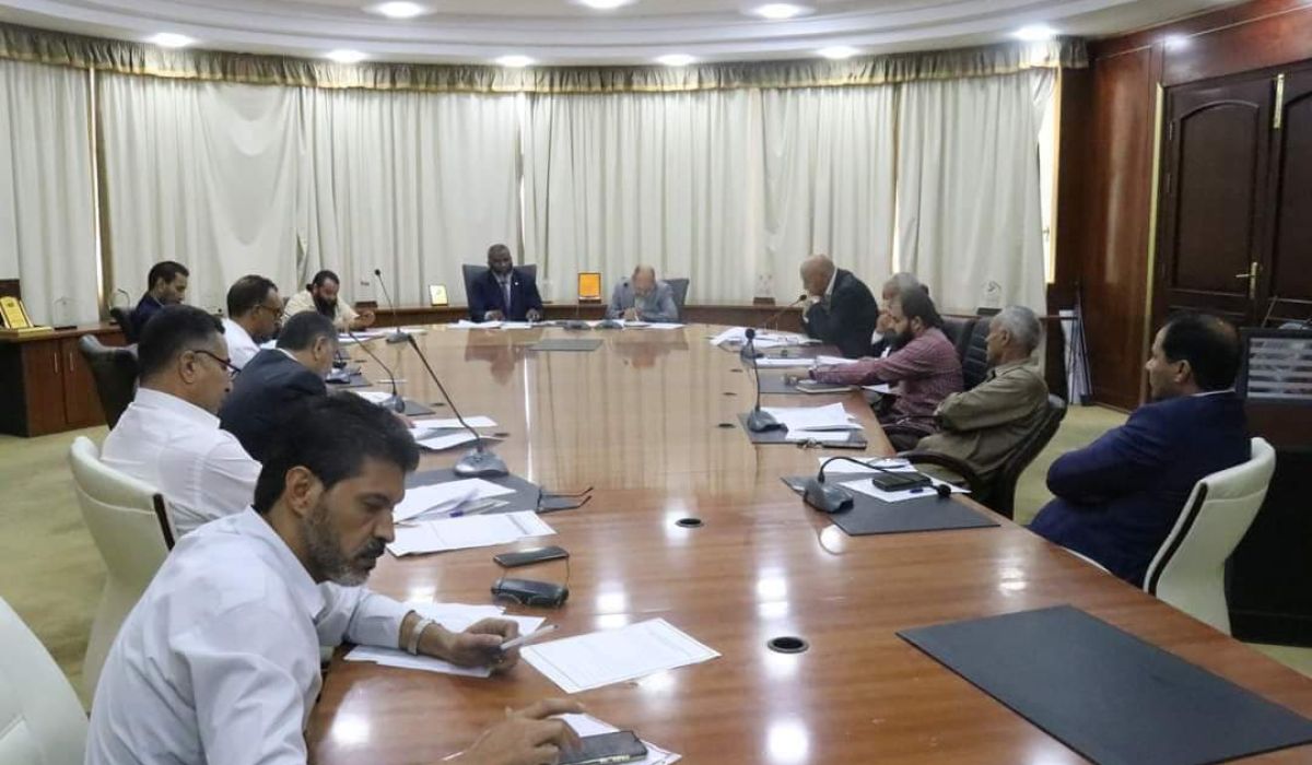 مركز الرقابة على الأغذية والأدوية يبحث وضع آلية متكاملة للرقابة على المنتجات والسلع الغذائية