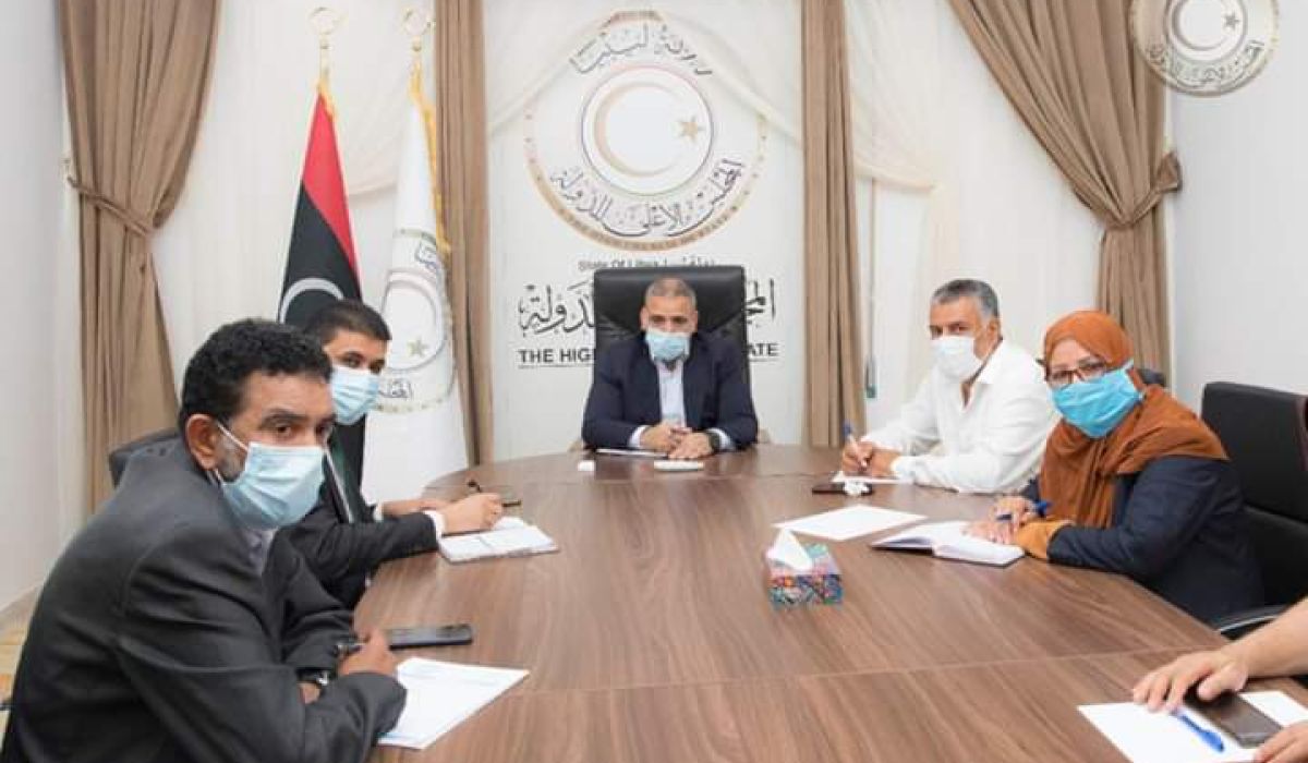 المشري وبومطاري يجتمعان لمناقشة إعداد ميزانية 2021 وعددًا من الملفات الاقتصادية