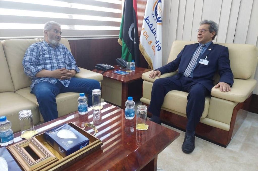 بحسب بيان "المركزي".. فائضًا بـ12.8 مليار ومصروفات حكومية تبلغ 2.7 مليار دينار خلال 8 أشهر