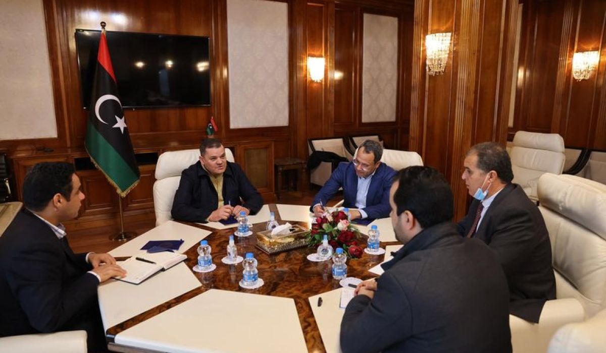 الدبيبة يناقش المخصصات المالية ويشدد على ضرورة تفعيل مشاريع البنية التحتية