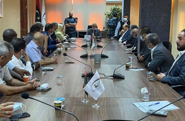 الكبير يبحث آخر مستجدات خطة المركزي بتوفير السيولة النقدية وإيصالها لجميع المناطق