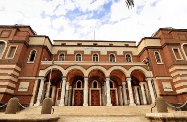 خاص.. "السيولة" يفصح عن وصول 150 مليون إلى فروع التجاري شرق البلاد