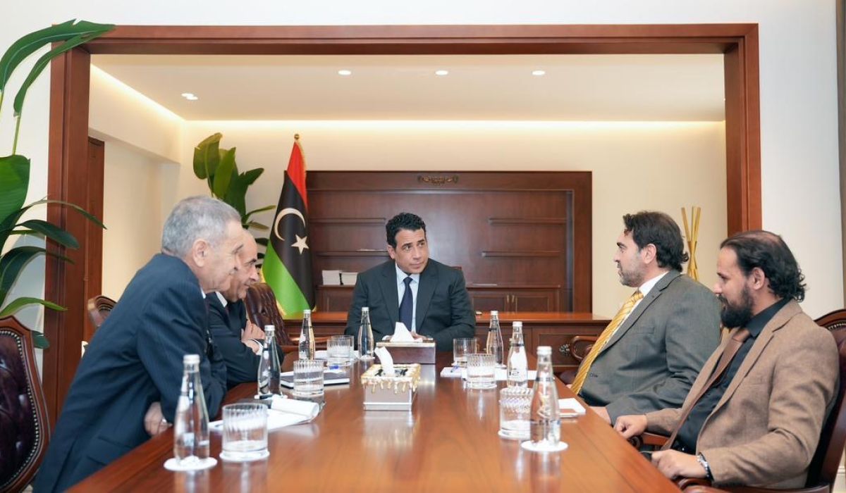 خاص.. لجنة الخبراء الاقتصاديين المشكلة من قبل الرئاسي تصدر عدة توصيات لتحسين الوضع الاقتصادي