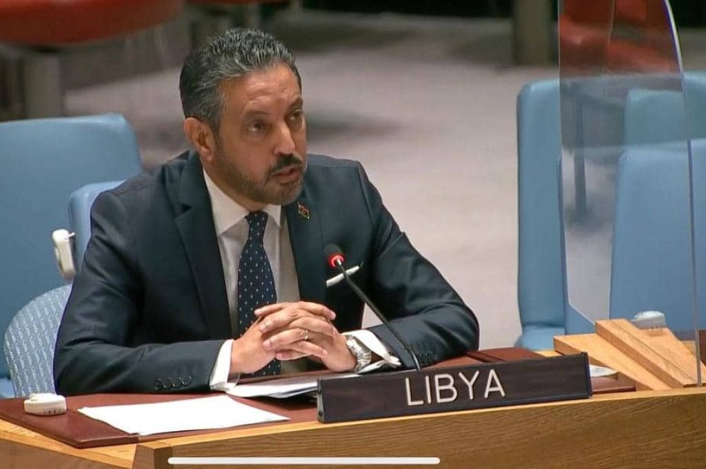 خاص.. "التجاري الوطني" ينفي لصدى إيقاف شحن بطاقات ال10 آلاف دولار .. ويوضح