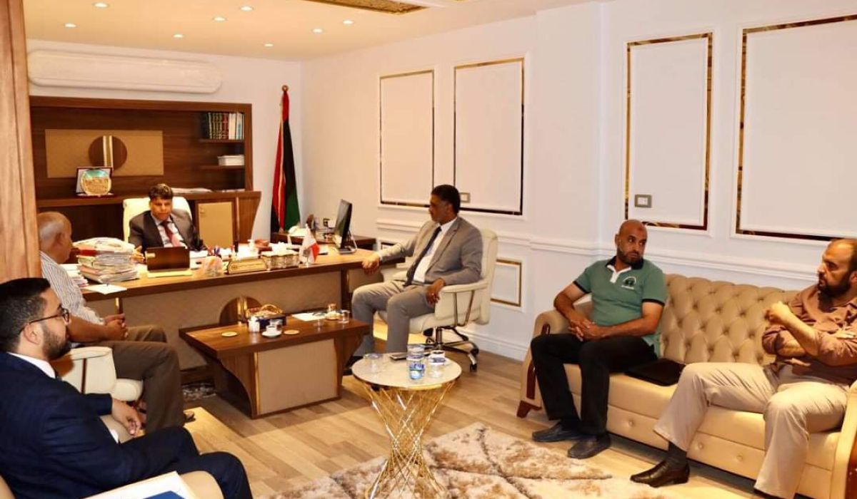 خلال اجتماعه مع الشركة العامة للكهرباء.. الصور يؤكد على رفضه لبرنامج طرح الأحمال وضبط وإحضار كل من تعدى على العاملين بالشركة