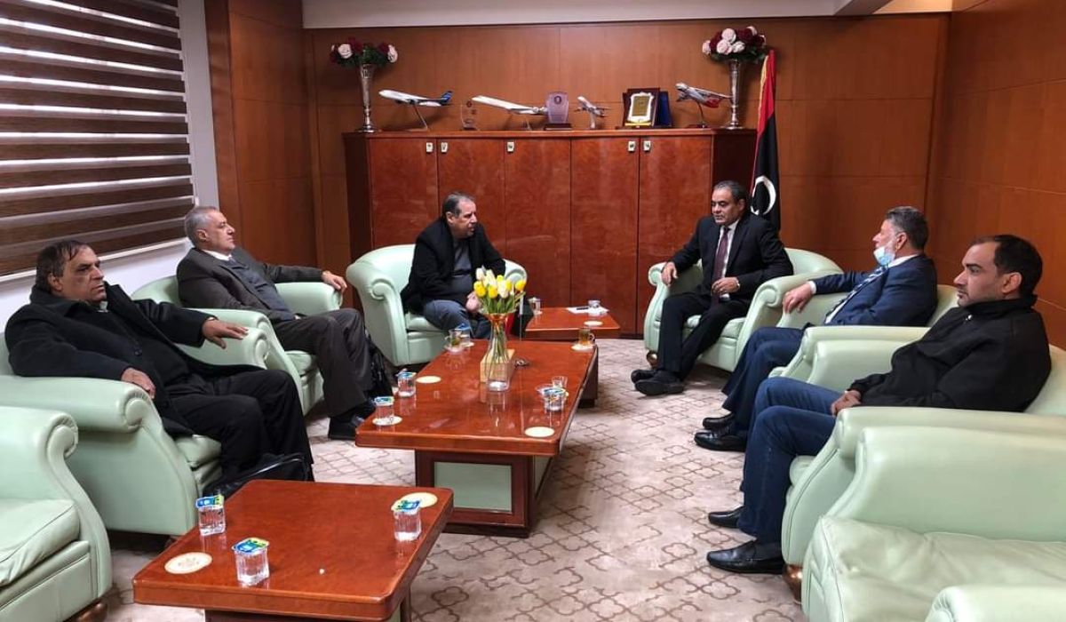 وزير المواصلات يبحث مع وزير الموارد المائية عدة جوانب تخص القطاع