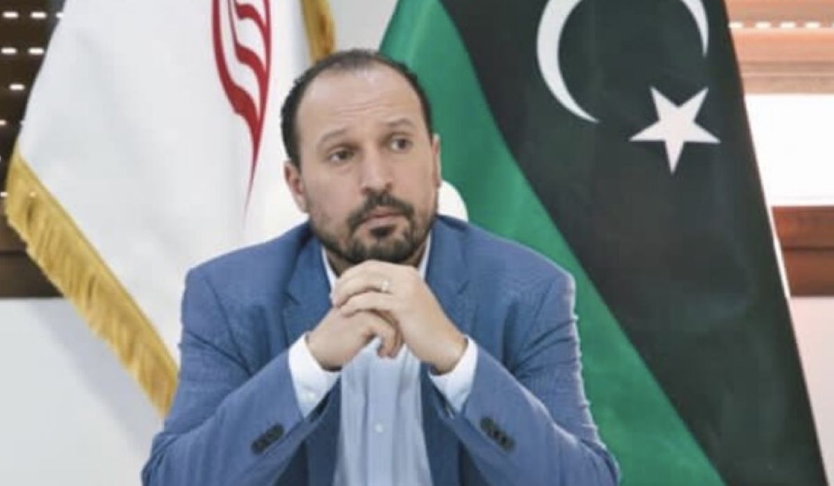 خاص.. بالوثائق: القابضة برئاسة "بن عياد" تراسل ليبيانا لشراء مولدات بقيمة 245 ألف .. وهذه تفاصيل العملية