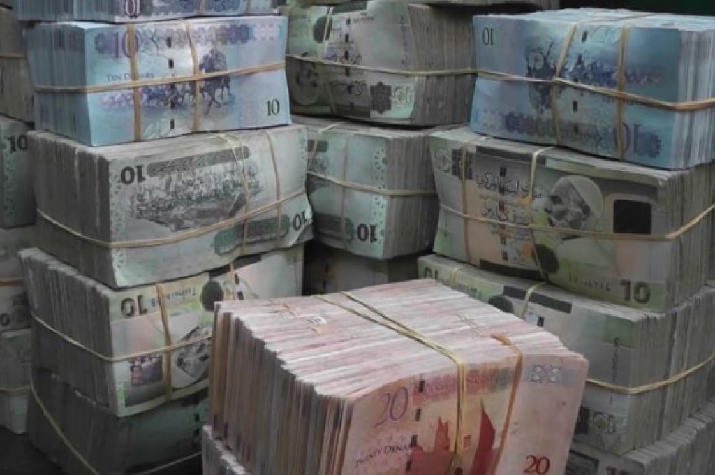 مصرف الجمهورية "فرع الميدان" يؤكد إصابة إحد موظفيه بفيروس كورونا