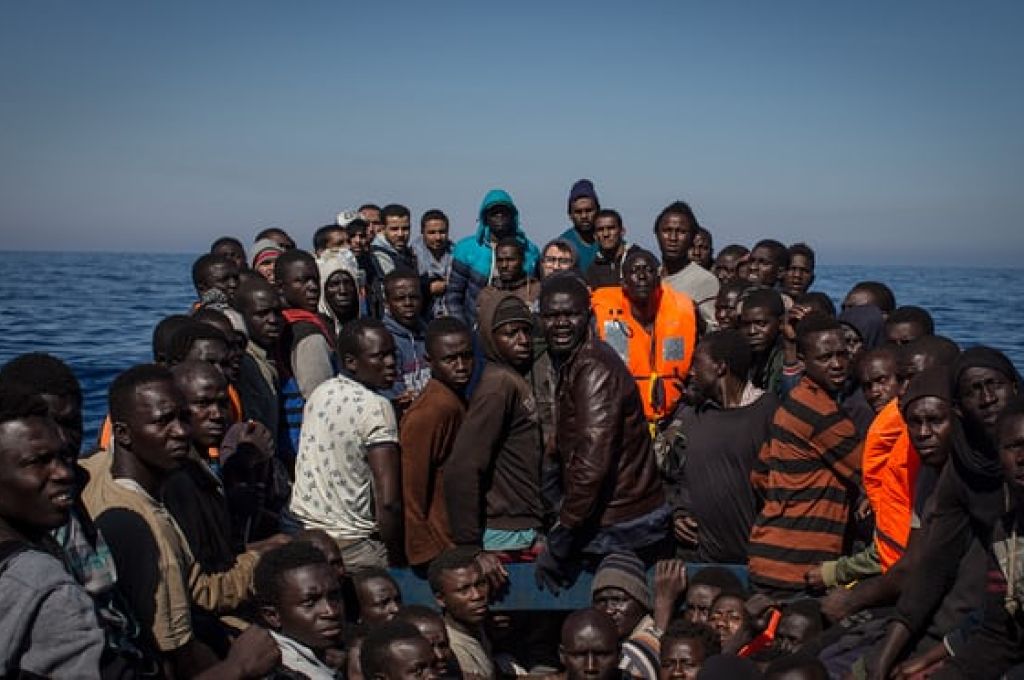 الجارديان تكتب " نعم للتضامن ، لا للخوف "