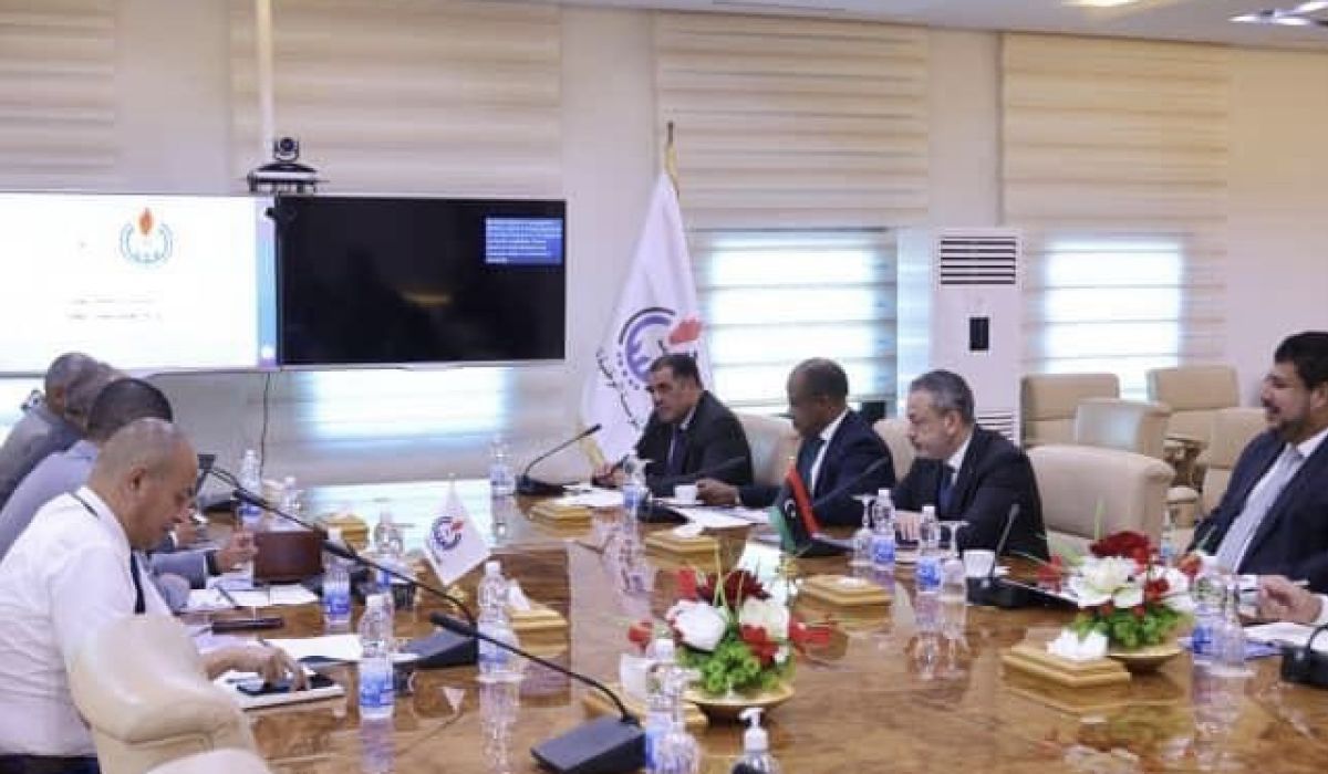 الوطنية للنفط تناقش مع شركة الجوف توسيع أعمالها بالقطاع