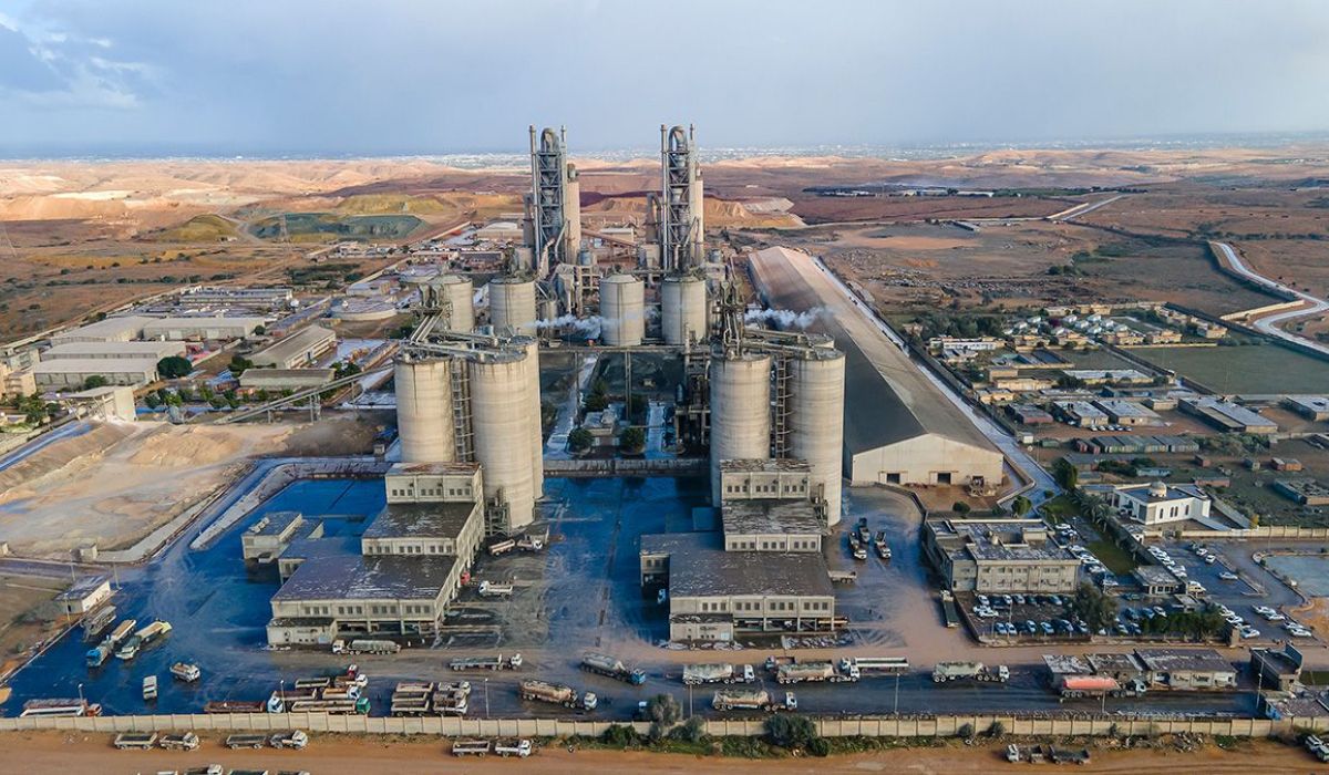 مصادر خاصة لصدى: الصراع على مصانع الأسمنت سببه توفر غنيمة تتعدى 3.5 مليار سنوياً للوسطاء والمجرمين والتجار والمضاربين على مستوى ليبيا