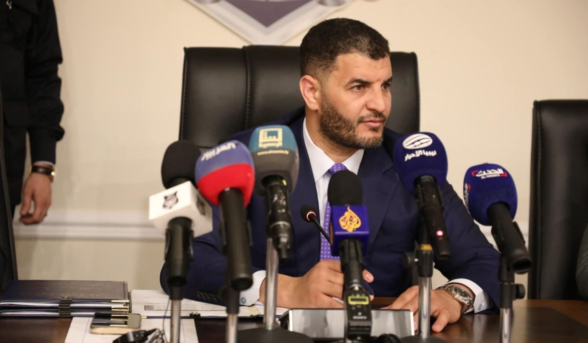 "الطرابلسي" يوقع قرار تسوية مستحقات المنتسبين لوزارة الداخلية