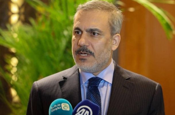 خاص.. "الكبير" يشكل لجنة خاصة ببيع النقد الأجنبي.. وهذه التفاصيل