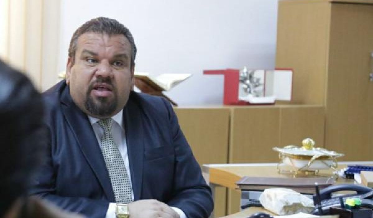 أونيس ينفي الاتهامات بتزوير الجوازات ويصفُها بالباطلة وبدون سند