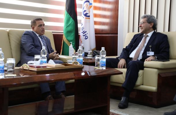 مكافحة الفساد فرع غات تبحث تعزيز التعاون الشفافية مع مجلس البلدي بالمدينة