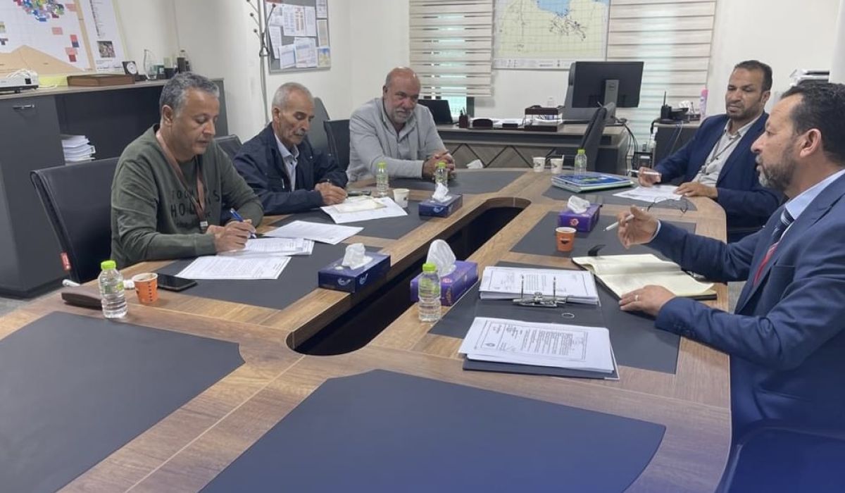 لجنة سوائل الحفر بالوطنية للنفظ تناقش آلية وضع ضوابط لاستخدام السوائل في الحفر البري والبحري