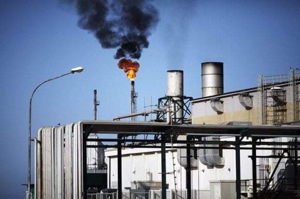 الخطوط الجوية الليبية توضح بشأن افتتاح مطار معيتيقة
