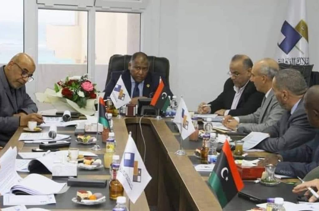 "المبروك" يبحث الصعوبات التي تواجه مصلحة الأملاك العامة