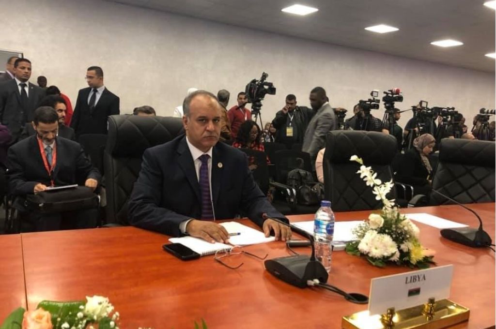 قطر تنشيء صندوق لتغطية تكاليف أجلاء المهاجرين من ليبيا وتساهم بـــ 20 مليون دولار