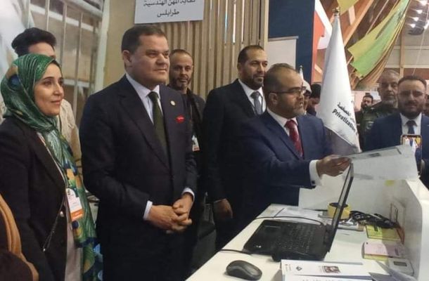 "العامة للكهرباء" تفيد بأن بعض شركات المقاولات تقوم بتنفيذ العديد من المساكن في ظل وجود شبكة كهربائية قد تضطر لقطع التيار الكهربائي في أي لحظة