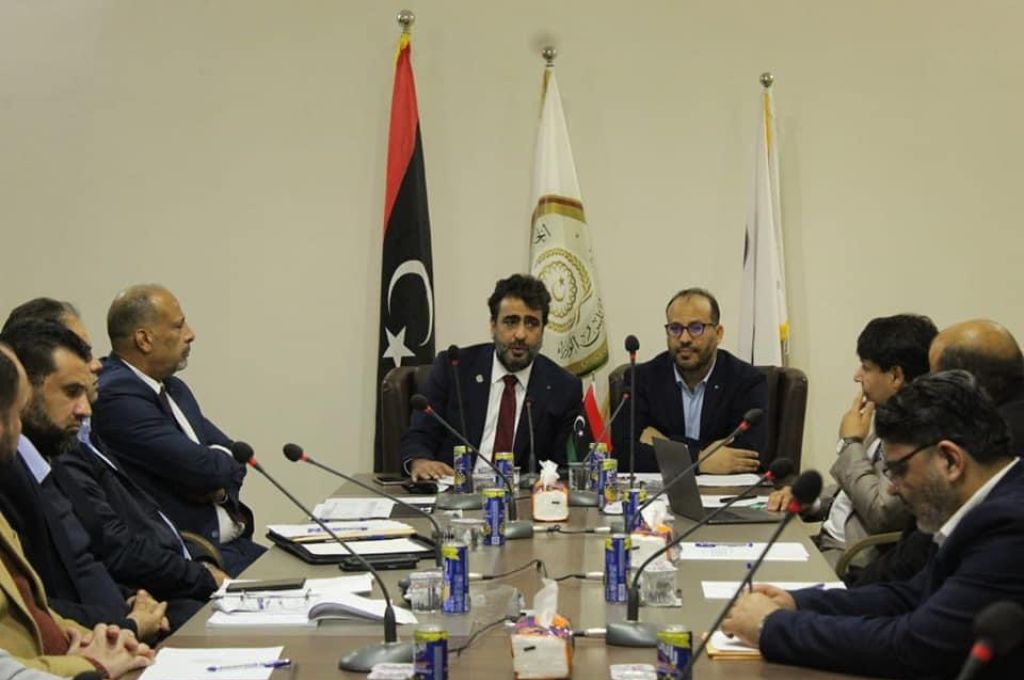 خاص..مصدر بالمجلس الوطني للحريات العامة وحقوق الانسان: الموظفين المشمولين بقرار الافراجات 920 موظف