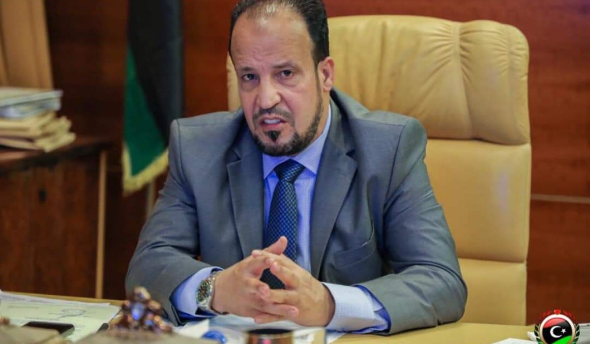 علي الزناتي يشدد على وجوب وضع آلية لمتابعة المرضى بالخارج