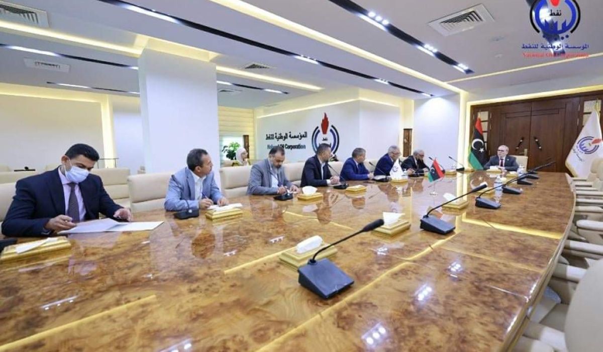 "صنع الله" يجتمع مع مديري الإدارات المالية لوضع آلية لمتابعة عمل شركات القطاع