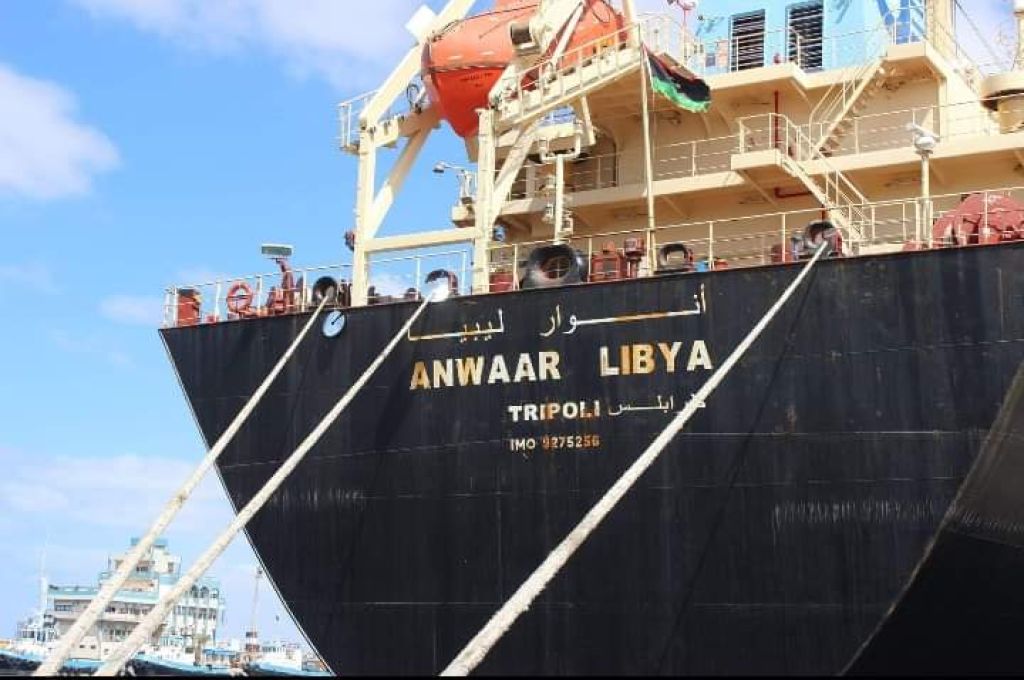 مستودع طرابلس يتعرض لشظايا وطلقات نارية