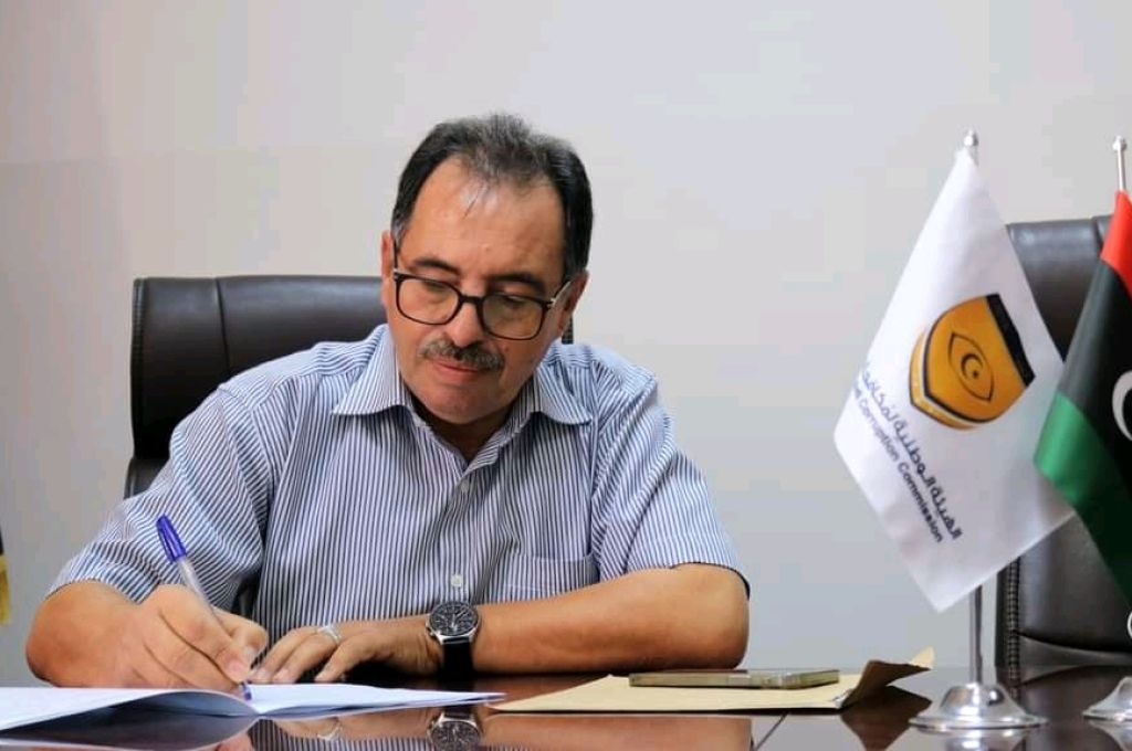 أنوار الخليج المحملة بحوالي 31 مليون لتر من الوقود ترسو بميناء طرابلس