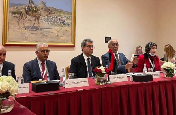 إدارة التنمية المستدامة بالمؤسسة الوطنية لنفط تسلم سيارة إسعاف لبلدية تازربو