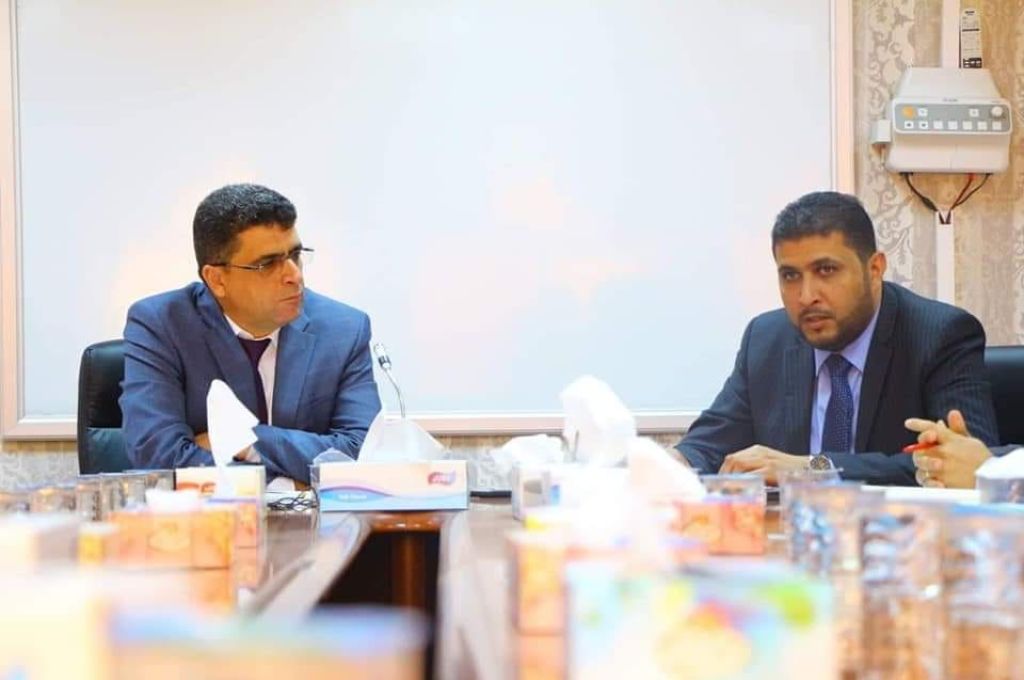 مع استمرار توقف منظومة الـ10 آلاف ... الدولار يسجل ارتفاعاً كبيراً بالسوق الموازي