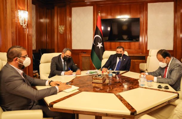 شكشك يجتمع مع وزيرة الشؤون الاجتماعية لمناقشة خطة استكمال مشروعاتها والشروع في برامج تدريبية مشتركة