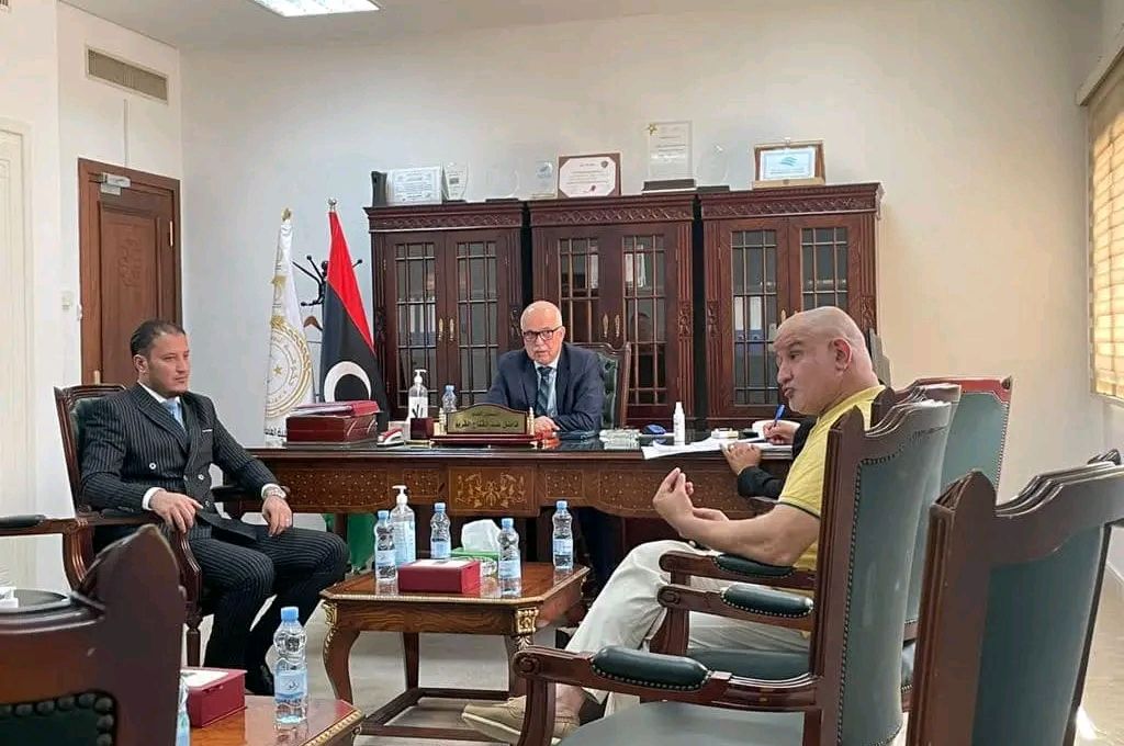 "الشنطي" يبحث مع القائم بأعمال السفارة الليبية بتونس تسهيل تقديم الخدمات للمواطنين والجالية الليبية