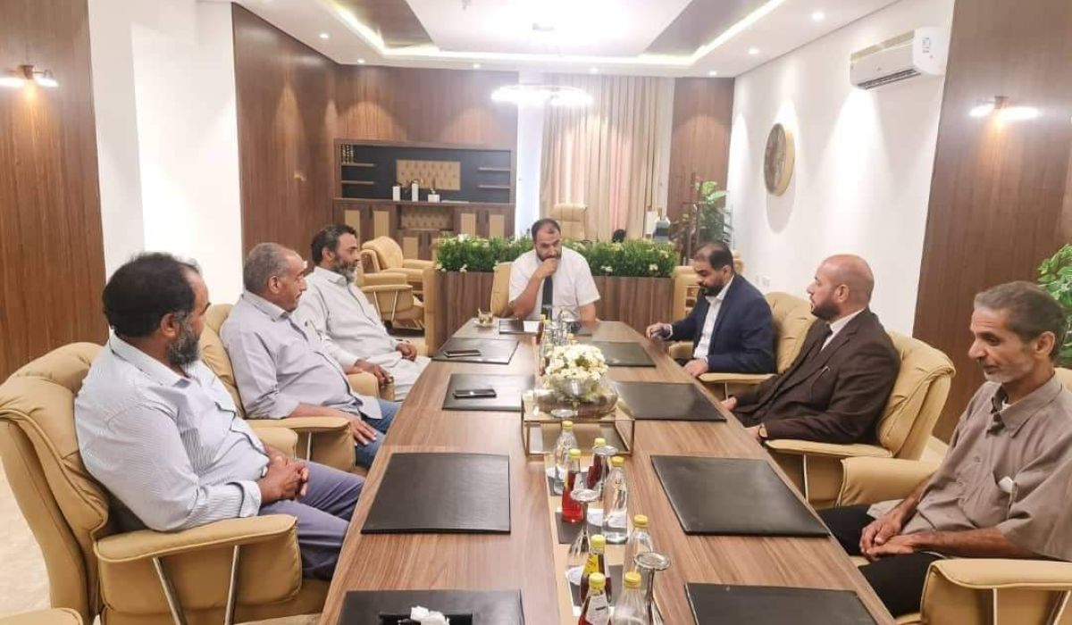 هيئة الرقابة الإدارية البيضاء تتابع أوضاع شركة المطاحن والعاملين بها