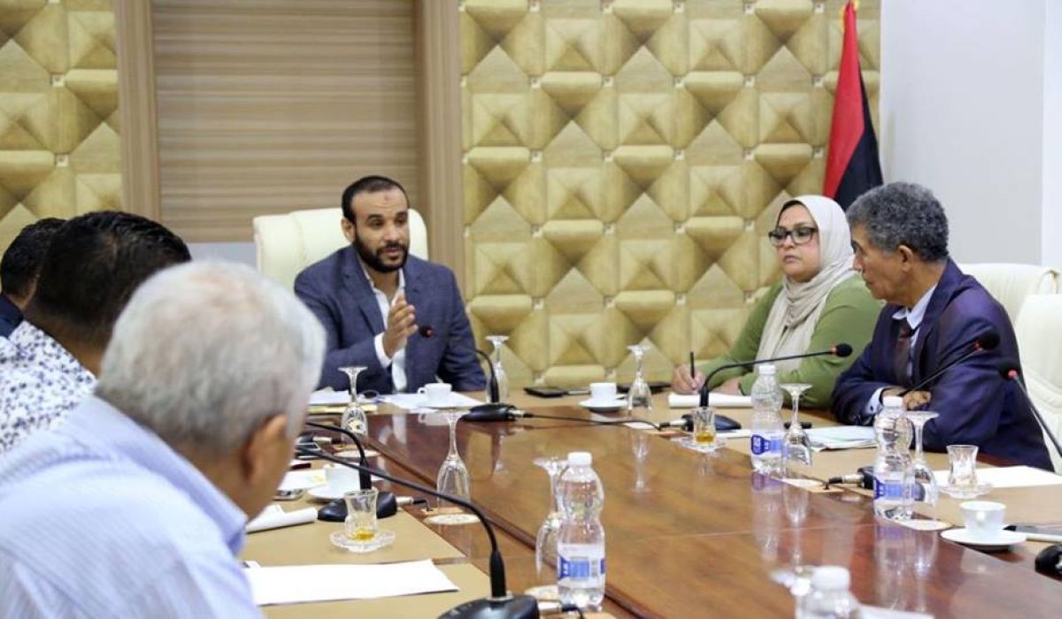 اجتماع لمناقشة ضوابط العلاج بالداخل ومطابقته مع الجودة