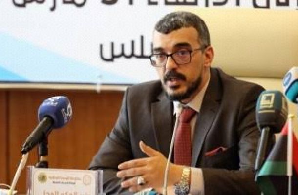 "الحويج" يؤكد على ضرورة إيجاد مصادر التمويل لمشروعات البنية الأساسية وتجارة العبور